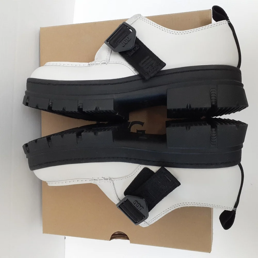 UGG brand new